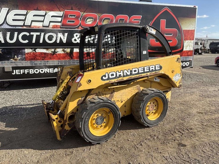 john-deere-250-image-1