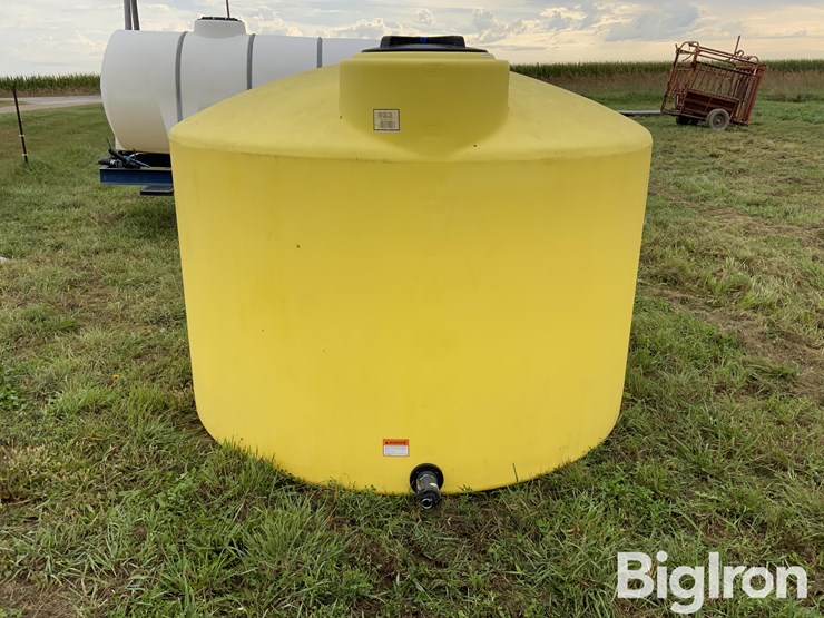 1550-gal-liquid-tank-image-2