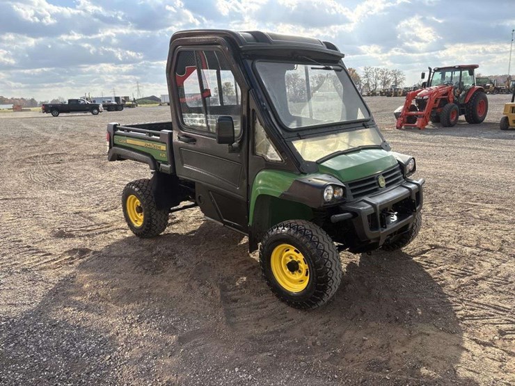 john-deere-gator-image-5