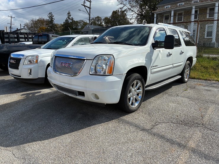2007-gmc-yukon-denali-image-1
