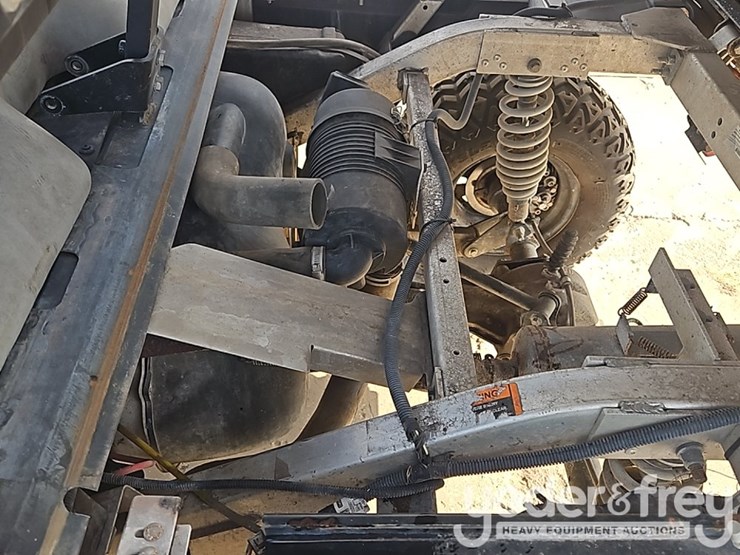 2019-club-car-carryall-1700-image-137