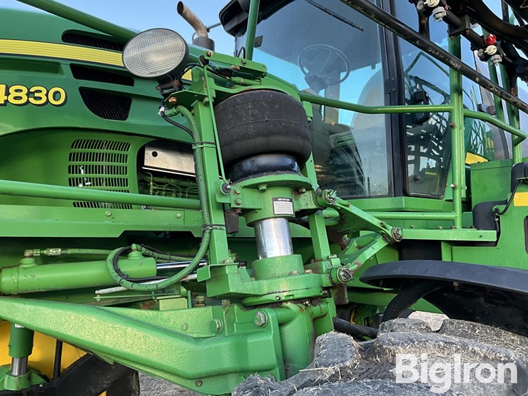 2010-john-deere-4830-image-12