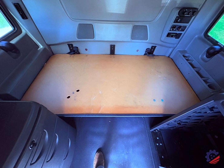 2017-international-prostar-image-102