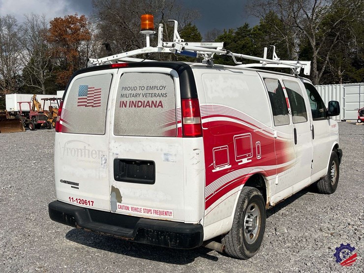 2012-chevrolet-express-van-image-23