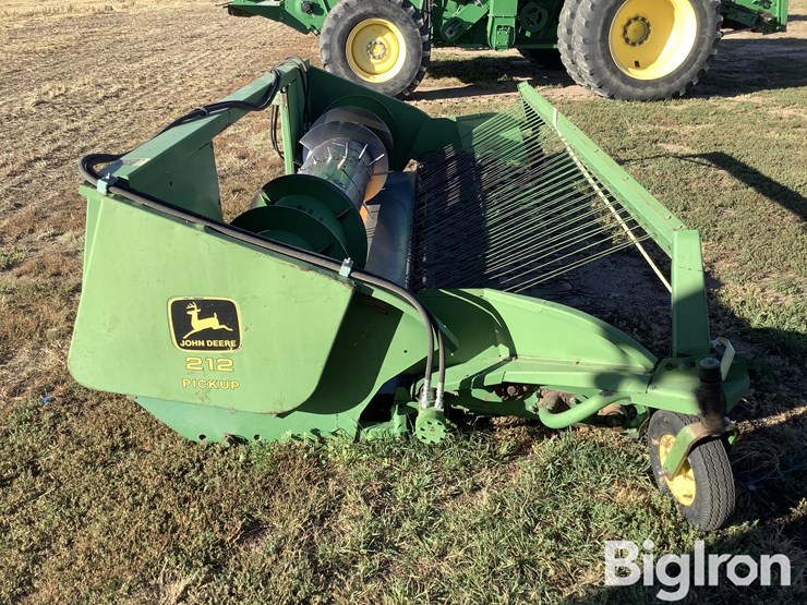 john-deere-212-image-4