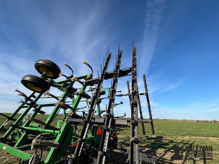 2005-john-deere-2210-image-20