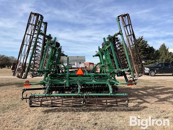 great-plains-2400tm-image-6