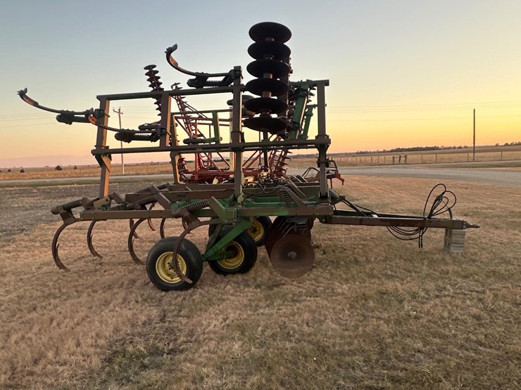 john-deere-712-image-4