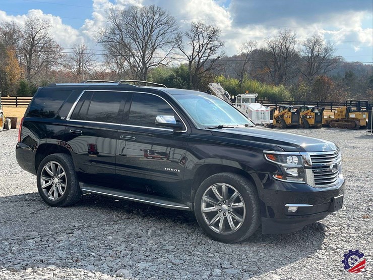 2015-chevrolet-tahoe-ltz-image-6