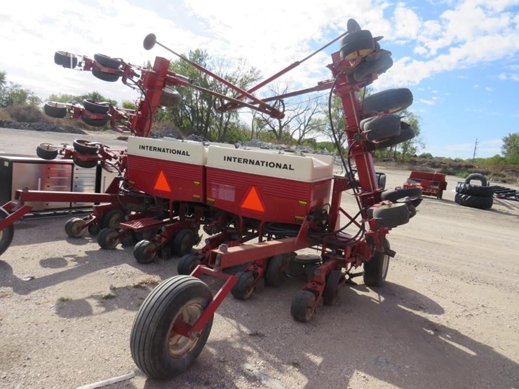 international-800-cyclo-air-image-3