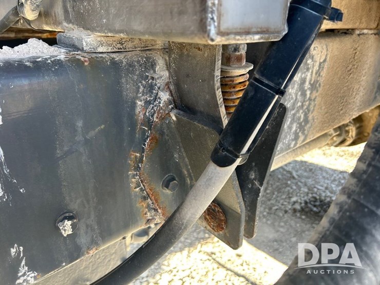 2012-terra-gator-8400b-dry-floater-(ls0482)-image-39