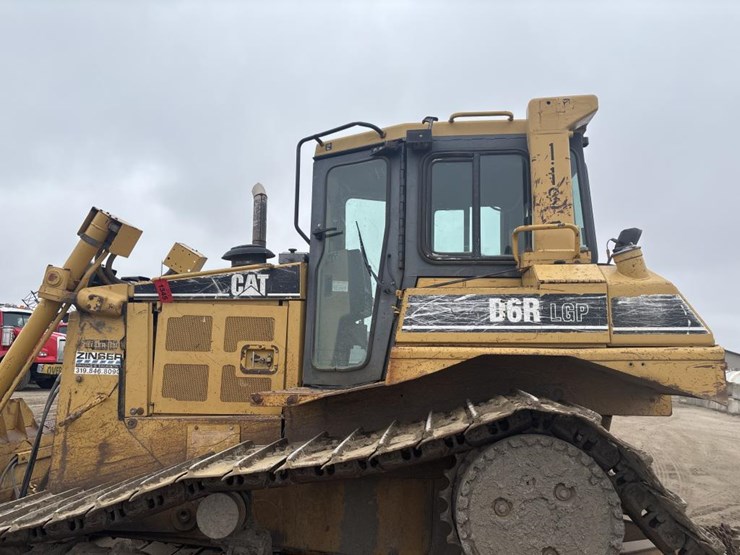 2001-caterpillar-d6r-lgp-image-9