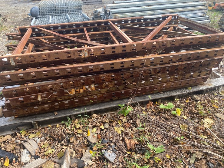 #93-•-(9)-42”’x-approx-100”-+--tear-drop-pallet-rack-uprights-image-3