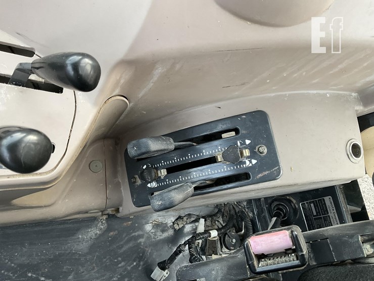 2008-kubota-m8540-image-20