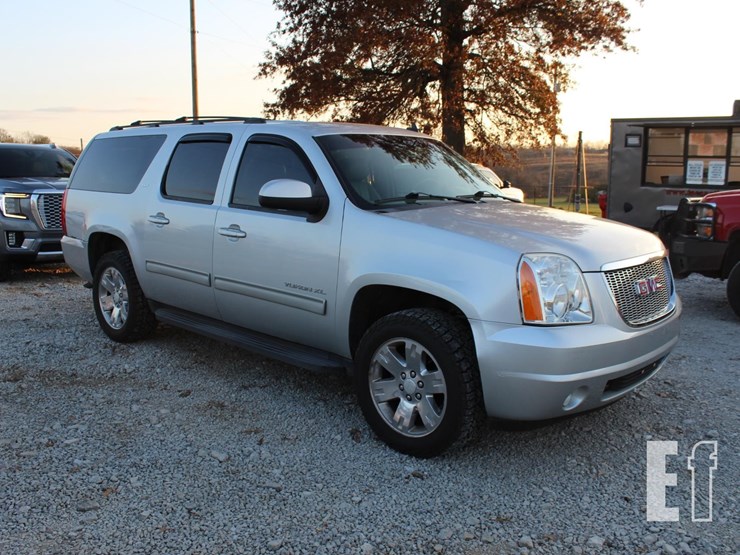 2010-gmc-yukon-image-3