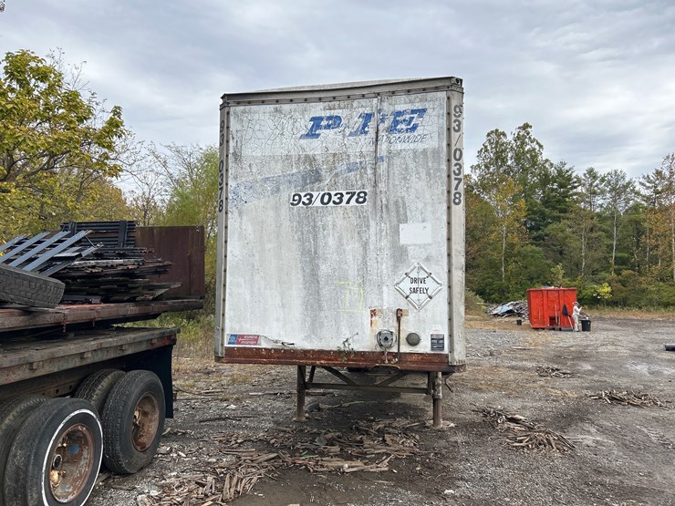 #79-•-1983-evans-28ft-van-trailer-image-1