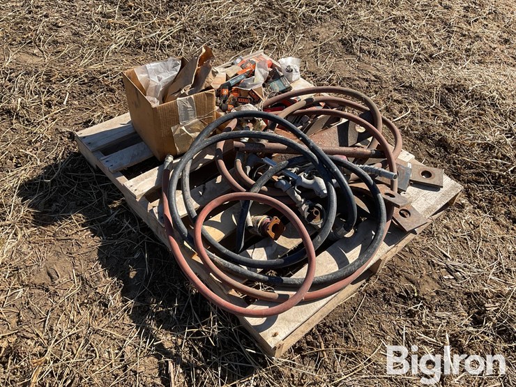 pallet-of-misc-equipment-parts-image-3