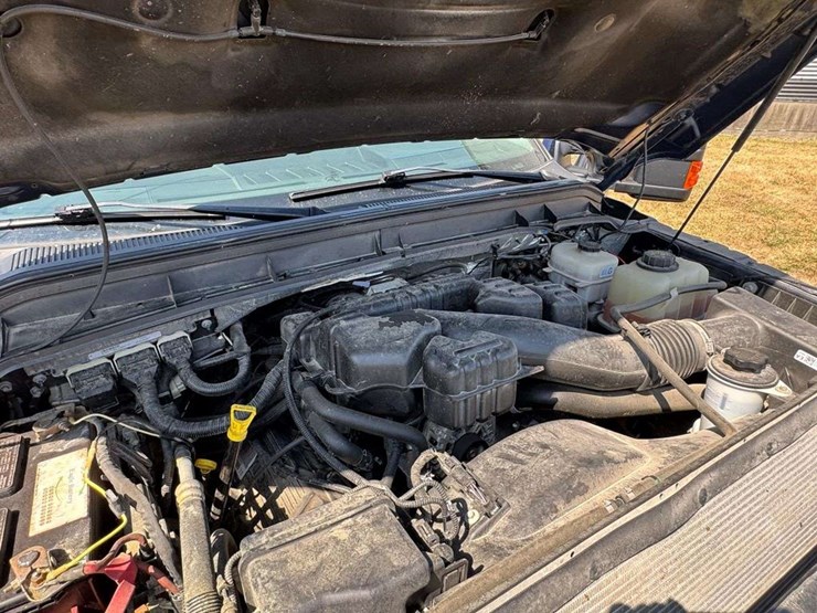 2015-ford-f350-xlt-image-22