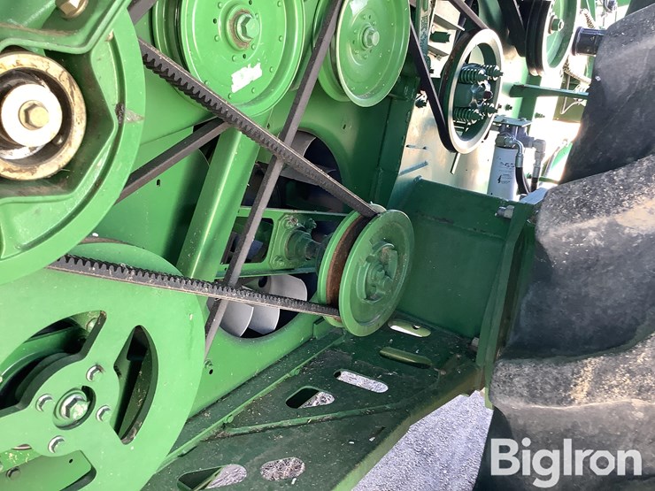 2010-john-deere-9770-sts-image-19