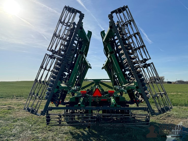 2013-john-deere-2623vt-image-6