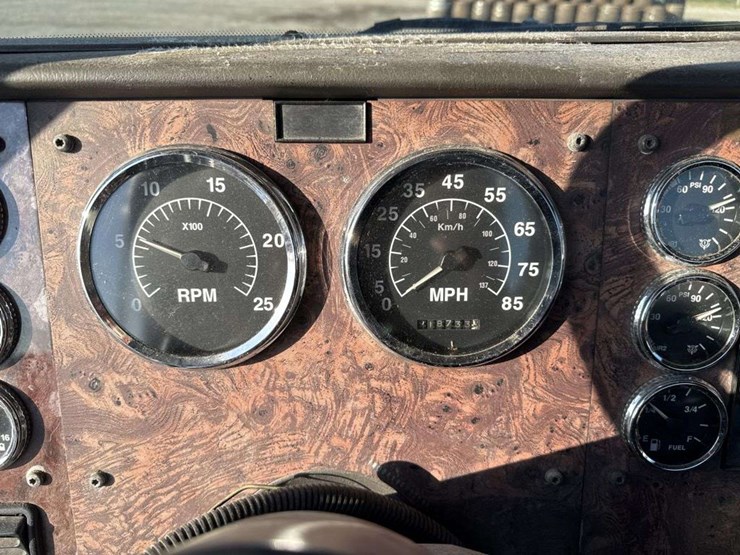 2000-international-9200-image-26