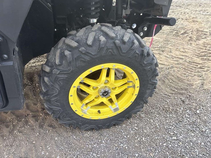 john-deere-gator-image-11