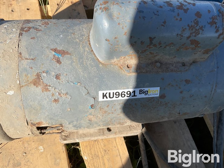 pallet-of-misc-sump-pumps-image-12