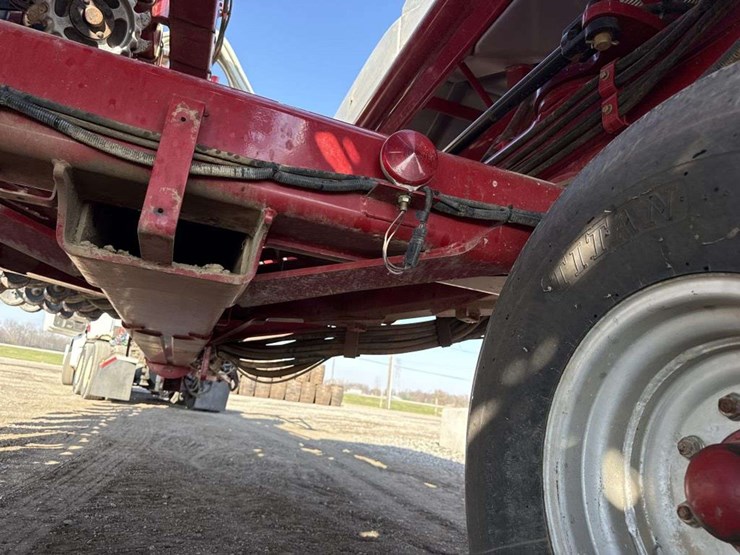 case-ih-1250-image-22