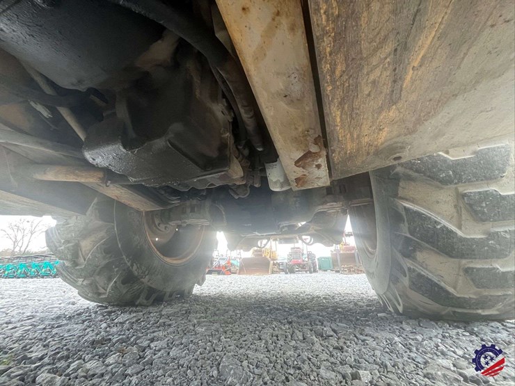 new-holland-575e-image-22