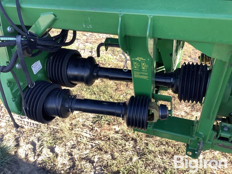 2017-john-deere-635d-image-10