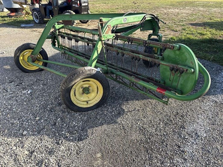 john-deere-672-image-4