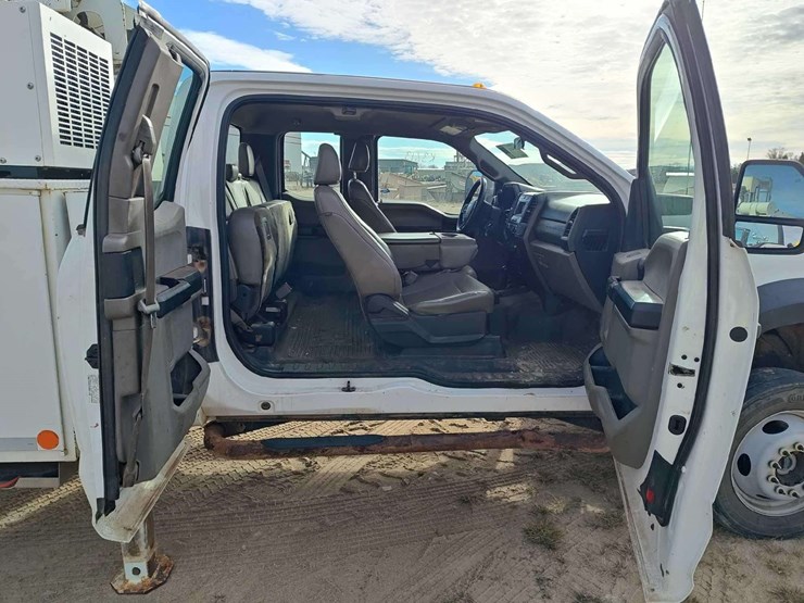 2018-ford-f550-image-34