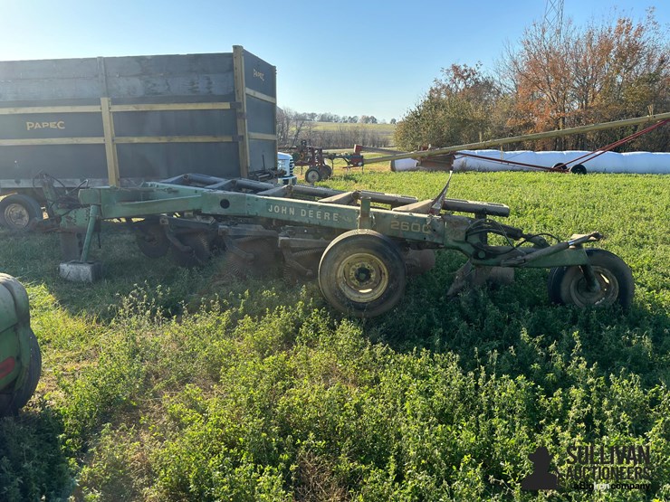 john-deere-2600-image-8