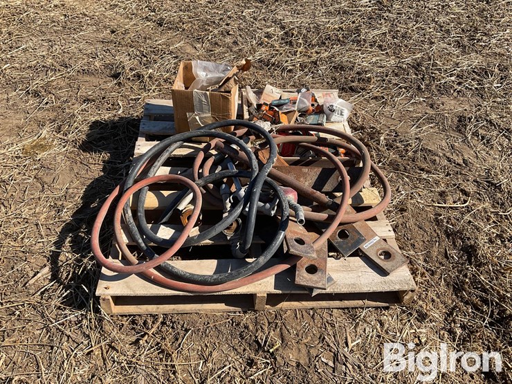 pallet-of-misc-equipment-parts-image-2