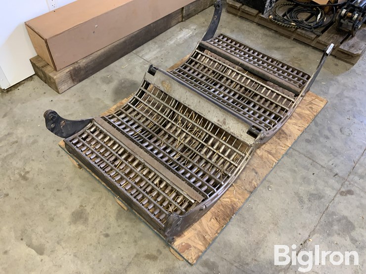 new-holland-cr7090-image-3