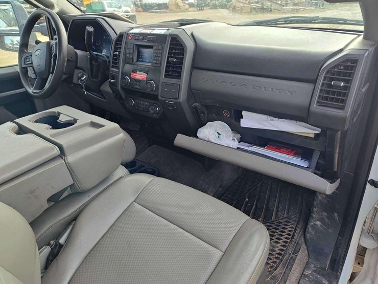 2019-ford-f550-image-49