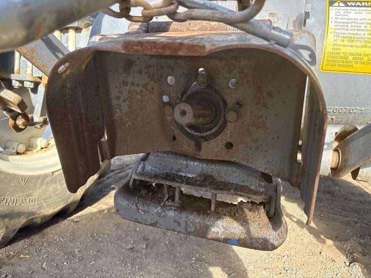 new-holland-3430-image-11