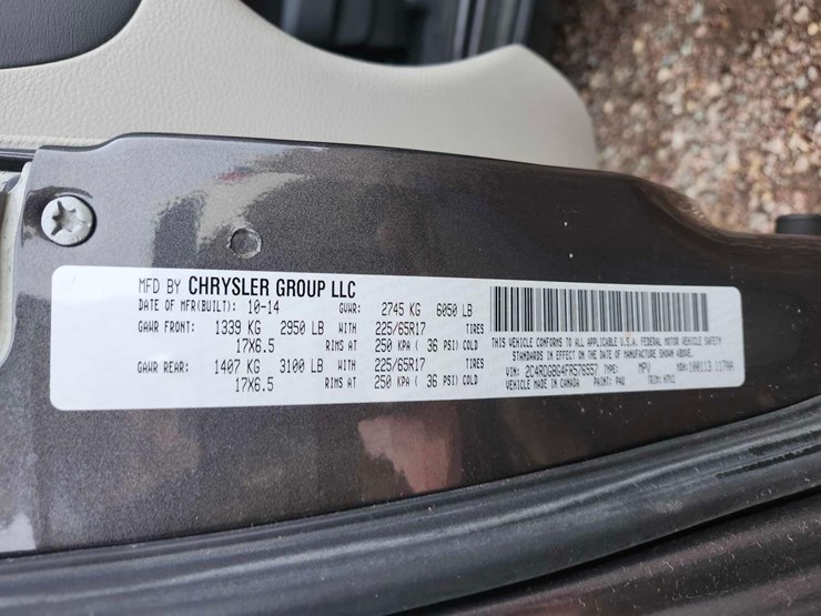 2015-dodge-grand-caravan-image-50