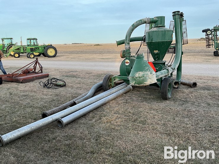 neuero-660-pto-1000-grain-vacuum-image-5