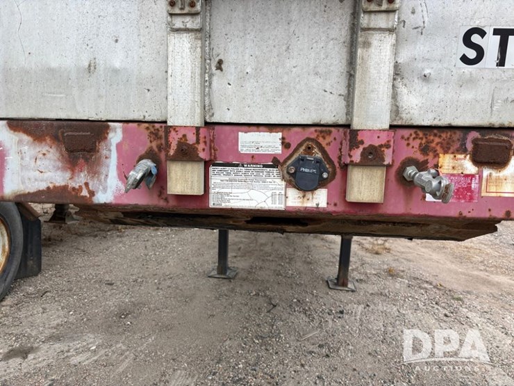 1994-great-dane-trailer-image-39