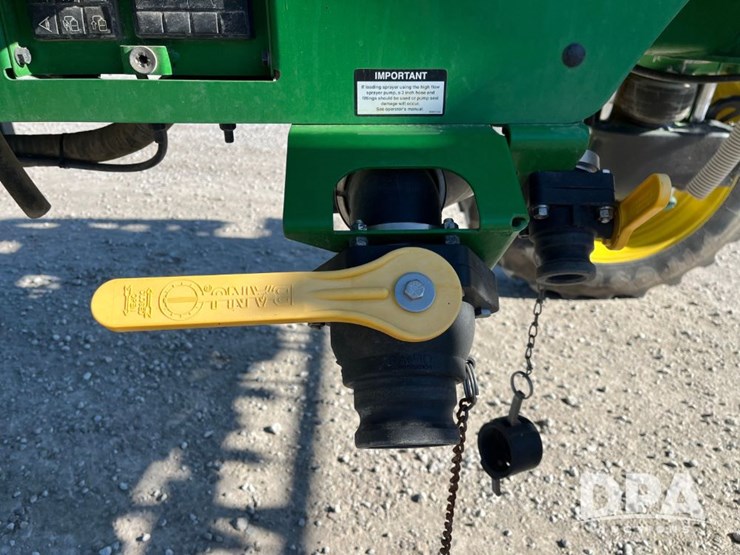 2019-john-deere-r4038-image-48