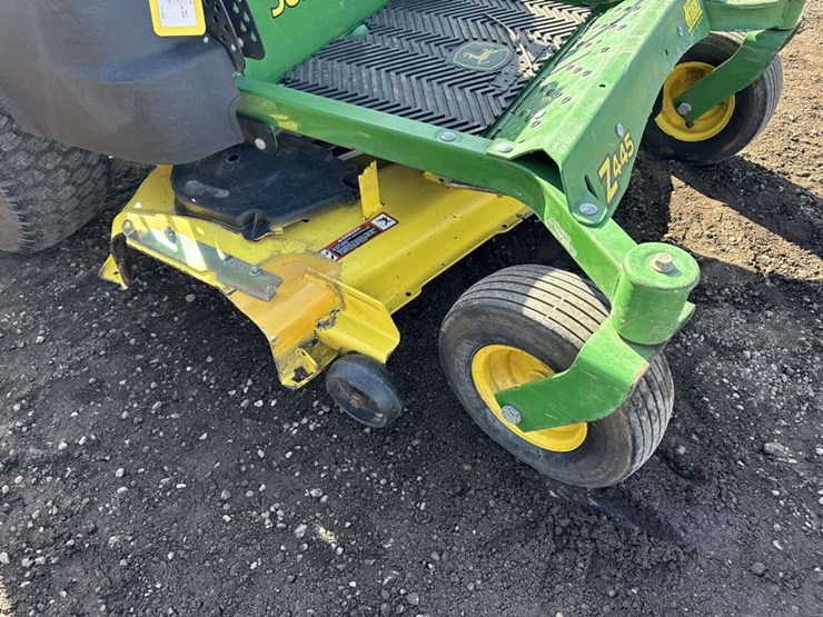 john-deere-z445-image-11