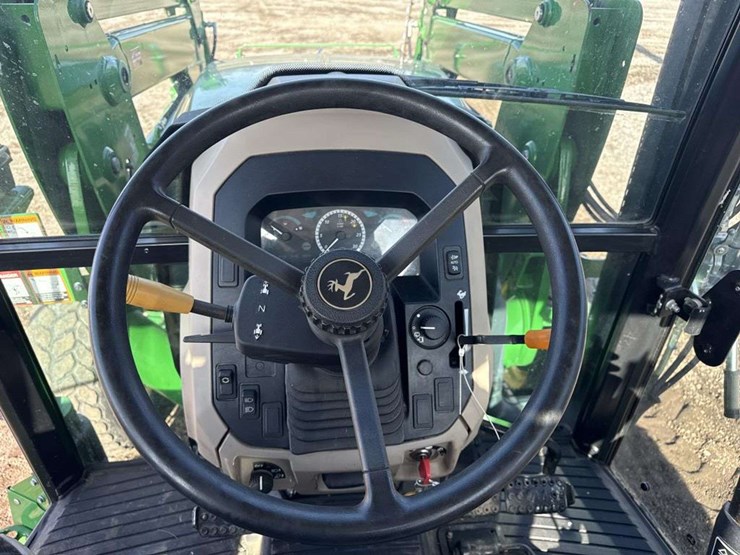 john-deere-5075e-image-25