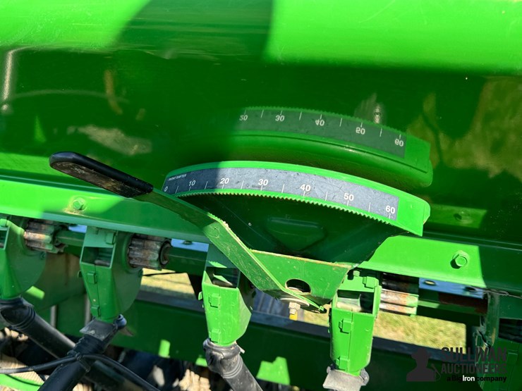 2009-john-deere-1590-image-18