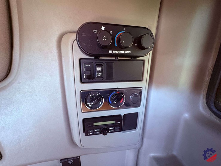 2017-international-prostar-image-96