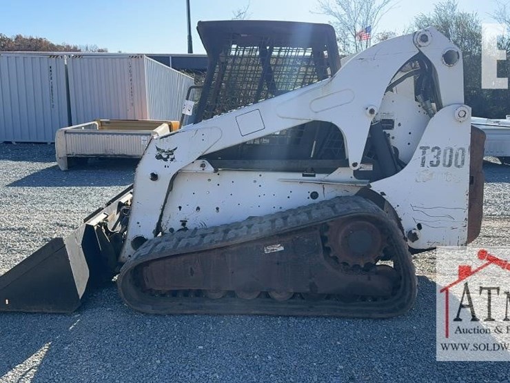 2008-bobcat-t300-image-8