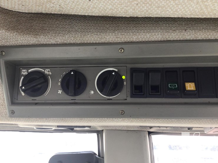 2004-fendt-favorit-924-vario-image-18