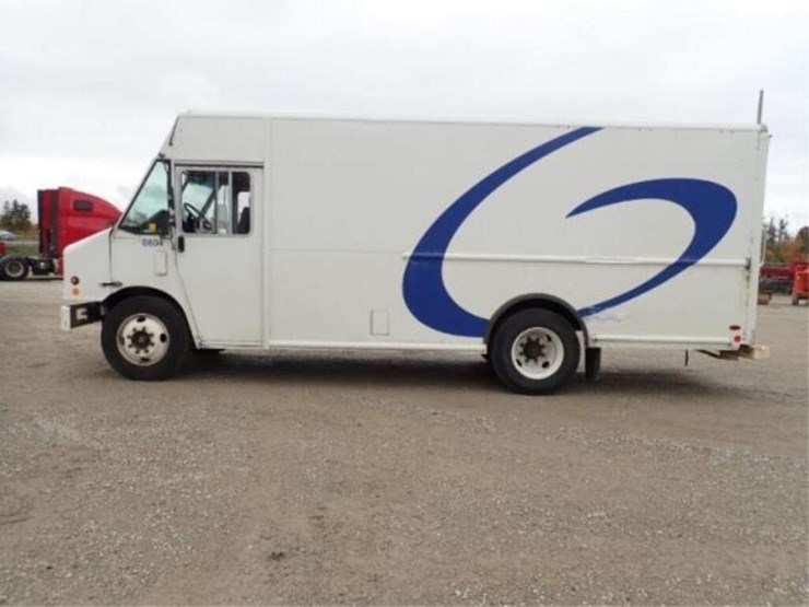 2008-freightliner-mt55-image-8