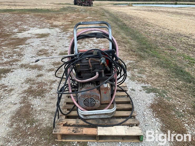 alkota-220-volt-electric-pressure-washer-image-2