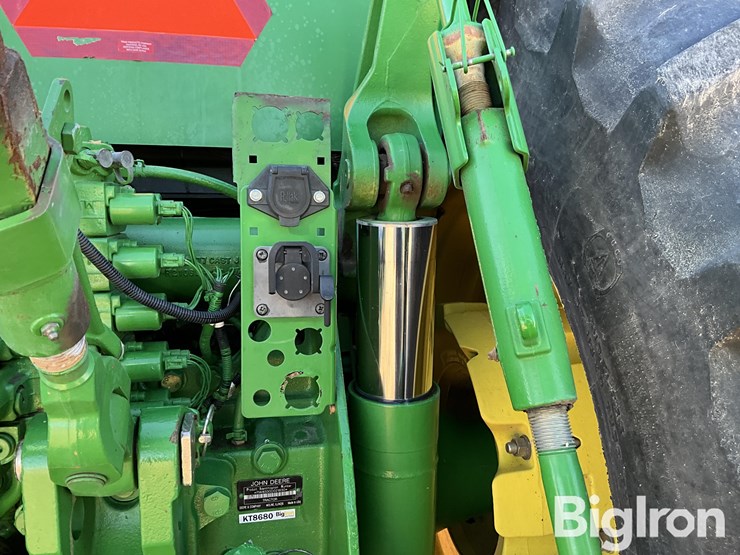2008-john-deere-8330-image-13